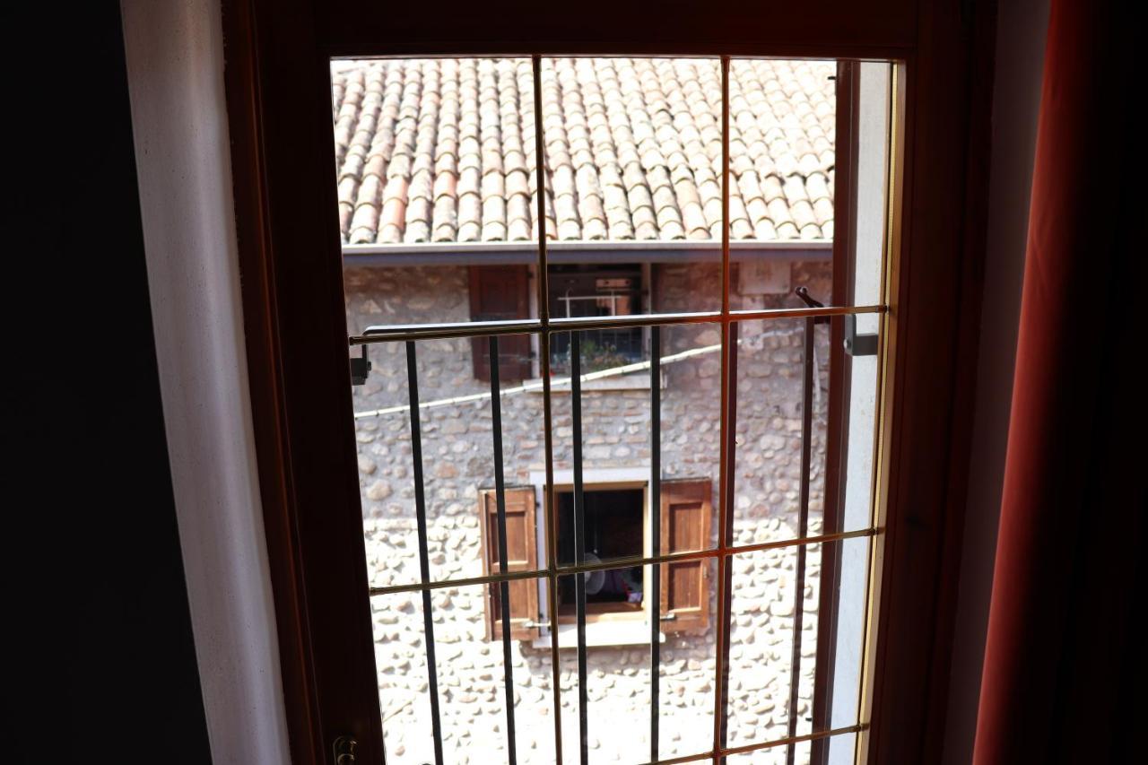 Le Camere Dell'Ancora Monzambano Exterior foto